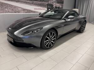 Afbeelding 5/18 van Aston Martin DB 11 Volante (2020)