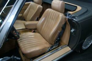 Image 11/50 de Mercedes-Benz 420 SL (1987)
