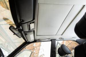 Image 13/23 de Mercedes-Benz 190 E 2.5-16 (1989)
