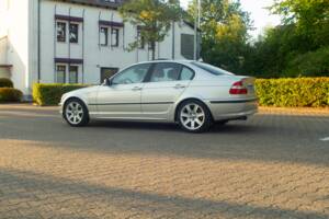 Afbeelding 22/58 van BMW 330i (2002)