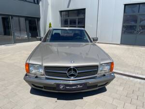 Bild 40/48 von Mercedes-Benz 500 SEC (1985)