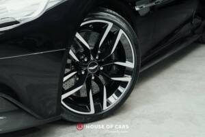 Imagen 11/22 de Aston Martin Vanquish (2017)