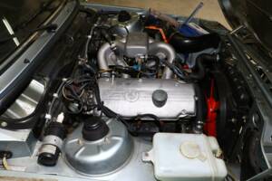 Immagine 8/22 di BMW 318i (1981)