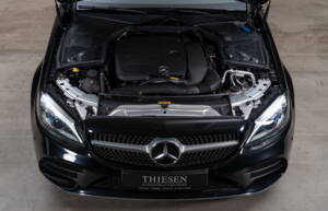 Bild 39/41 von Mercedes-Benz C 300 (2023)