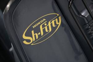 Image 28/44 of Honda SH 50 Fifty (1987)