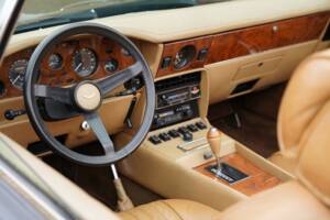 Bild 44/50 von Aston Martin V8 Volante (1982)
