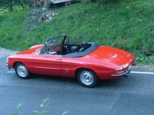 Afbeelding 6/12 van Alfa Romeo 1750 Spider Veloce (1969)