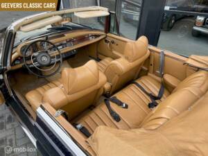 Imagen 13/21 de Mercedes-Benz 280 SE (1970)