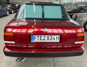 Image 29/47 of Lancia Thema 8.32 (1989)