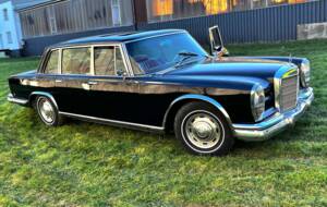 Image 2/7 of Mercedes-Benz 600 (1967)