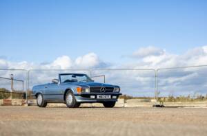 Image 20/47 of Mercedes-Benz 300 SL (1987)