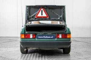Obraz 39/50 pojazdu Mercedes-Benz 190 D 2.5 (1986)