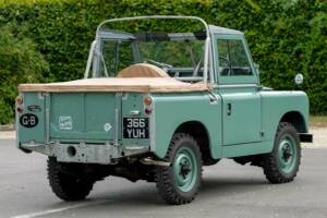 Image 14/50 of Land Rover 88 (1962)