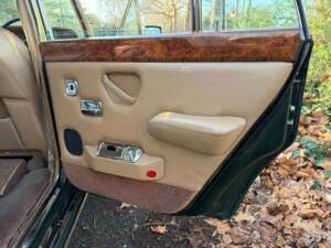 Immagine 36/50 di Rolls-Royce Silver Shadow II (1979)