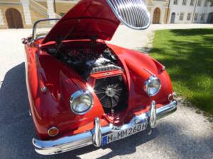Image 4/174 of Jaguar XK 150 3.4 S OTS (1958)