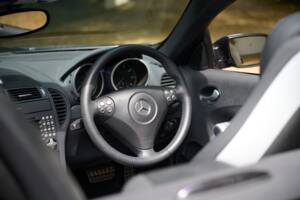 Image 45/50 of Mercedes-Benz SLK 350 (2004)