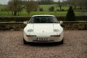 Image 11/50 of Porsche 928 S4 (1990)