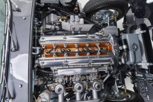 Bild 80/99 von Jaguar E-Type 4.2 (1966)