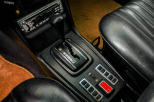 Image 21/33 de Mercedes-Benz 300 TD (1979)