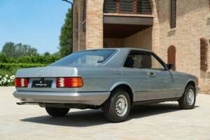 Image 6/50 de Mercedes-Benz 380 SEC (1982)