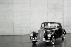 Image 2/50 of Mercedes-Benz 220 Coupe (1954)