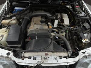 Image 19/21 de Mercedes-Benz E 200 (1995)
