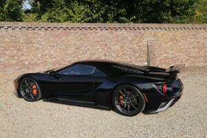 Image 37/50 of Ford GT Carbon Series (2021)
