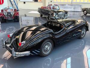 Image 6/8 de Jaguar XK 140 SE OTS (1956)