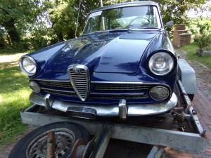 Image 12/19 of Alfa Romeo 2000 Berlina (1960)
