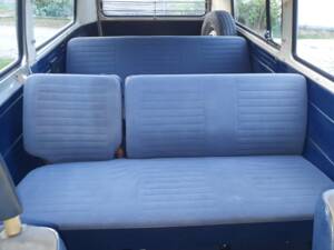 Afbeelding 17/46 van Volkswagen T2b Kombi (1979)