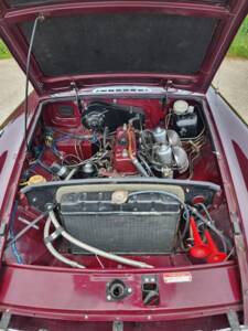 Image 15/55 of MG MGB (1969)