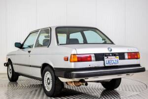 Image 10/50 of BMW 320i (1981)