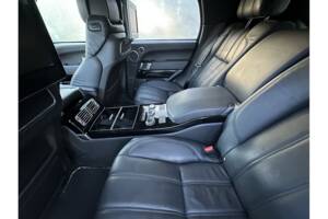 Image 29/38 of Land Rover Range Rover V8 SV Autobiography (2016)