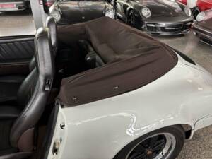 Bild 28/37 von Porsche 911 Carrera 3.2 (1985)