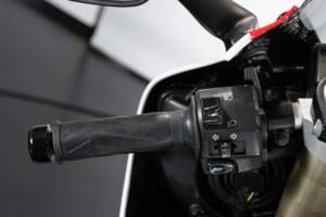 Bild 49/50 von Yamaha YZF 1000 R1 (1998)