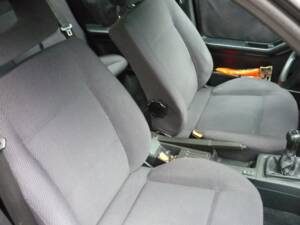 Afbeelding 9/23 van Audi 80 (1993)