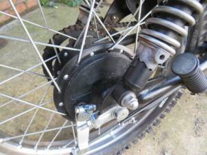 Bild 31/37 von Suzuki DUMMY (1977)