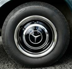 Image 33/38 of Mercedes-Benz 280 SL (1969)