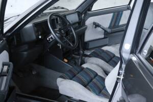 Image 23/50 of Lancia Delta HF Integrale (1988)
