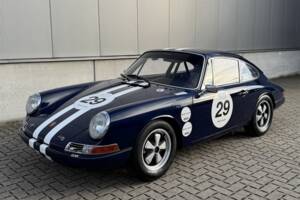 Obraz 4/50 pojazdu Porsche 911 2.0 L (1966)