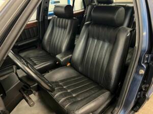 Bild 8/16 von Lancia Thema 8.32 (1988)