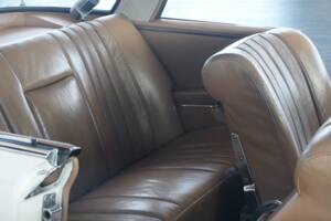 Afbeelding 30/50 van Mercedes-Benz 300 SE (1963)
