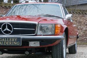 Bild 27/50 von Mercedes-Benz 280 SLC (1975)