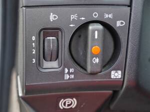 Image 14/22 of Mercedes-Benz SL 320 (1996)