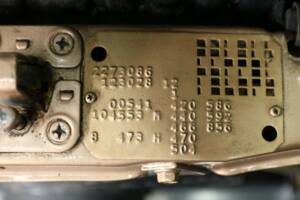 Bild 47/49 von Mercedes-Benz 250 lang (1985)