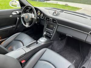 Image 43/57 de Porsche 911 Targa 4S (2010)