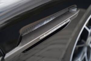 Image 43/50 of Aston Martin Rapide AMR (2019)