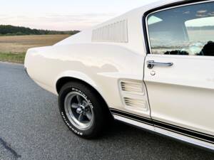 Image 32/45 of Ford Mustang 289 (1967)