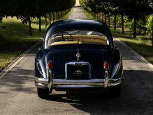 Immagine 4/8 di Jaguar XK 150 FHC (1957)