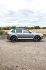 Bild 20/40 von Porsche Cayenne Turbo S (2006)